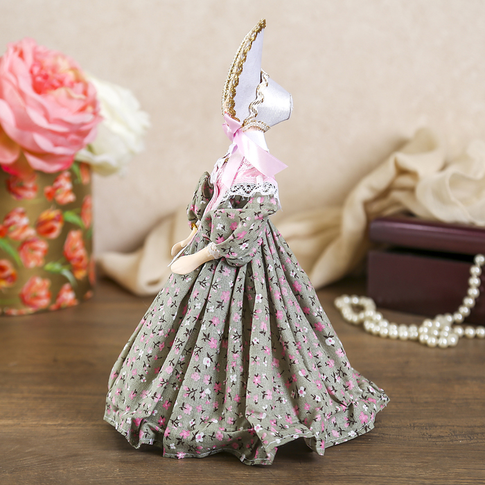 Сувенирная кукла "Провинциальная барышня" в летнем светском платье 1840-е гг. Россия