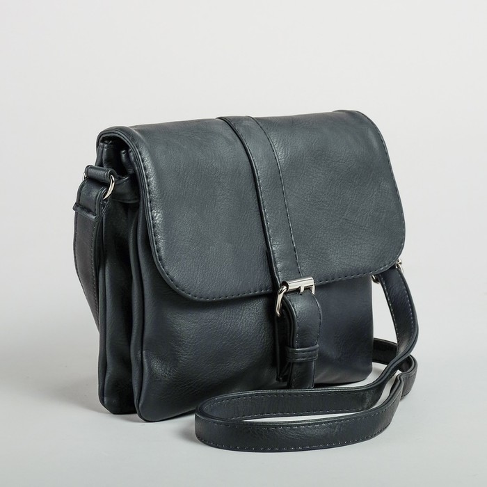 Сумка женская на молнии, 2 отдела, 1 наружный карман, длинный ремень, чёрная