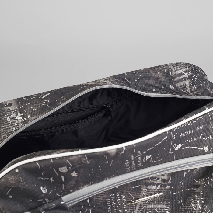 Сумка дорожная на молнии, 1 отдел, 2 наружных кармана, длинный ремень, чёрная