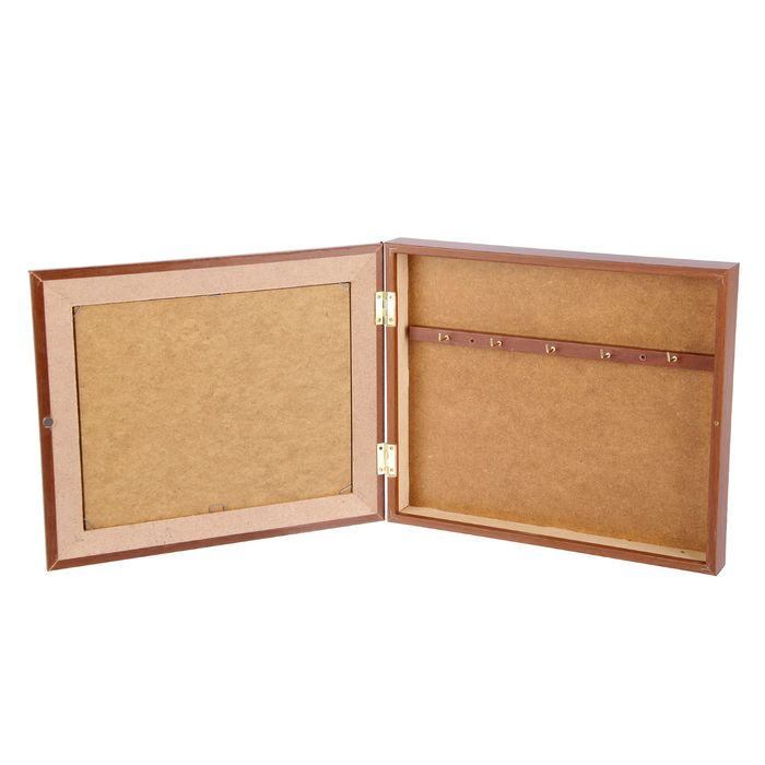 Ключница "Полянка с ромашками у речки" орех