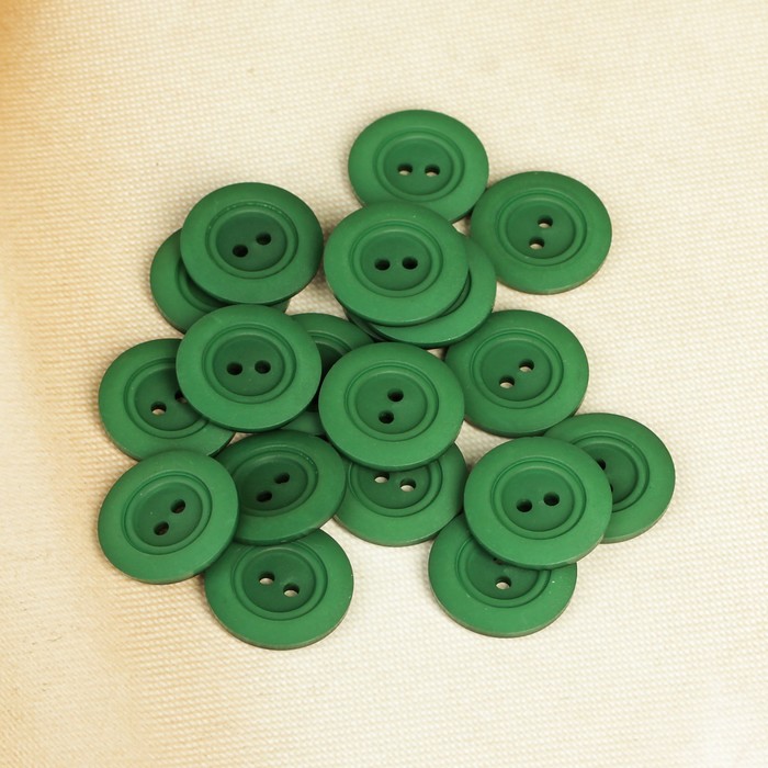 Пуговица, 2 прокола, 20,5мм, цвет зелёный