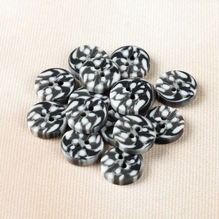 Пуговица, 2 прокола, 15мм, цвет чёрно-белый