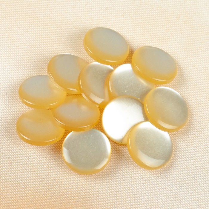 Пуговица, на ножке, 20,5мм, цвет молочный