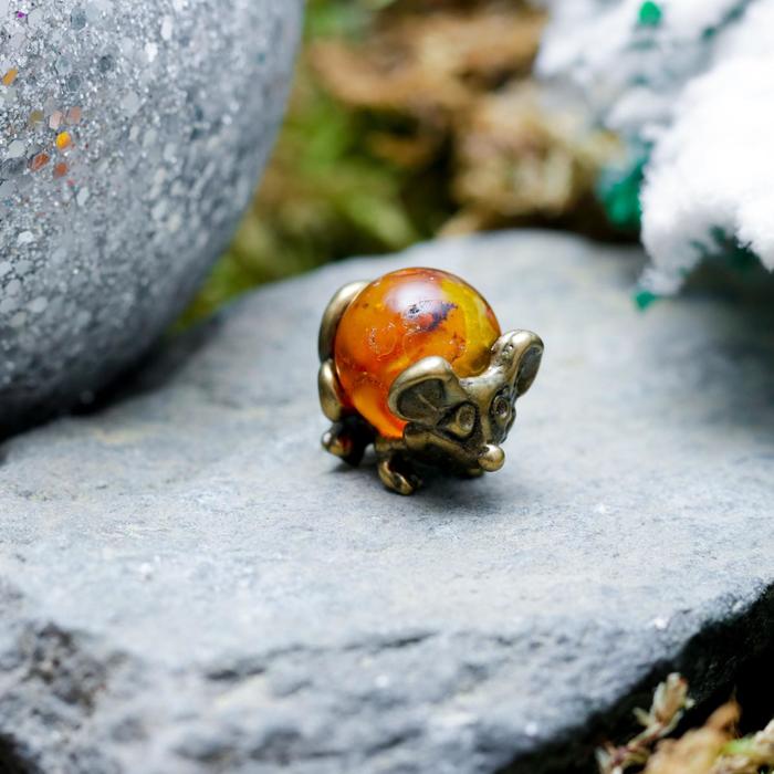 Сувенир кошельковый Мышка загребушка с янтарным шариком, с натуральным янтарем сувенир кошельковый мышка ложкой с натуральным янтарём