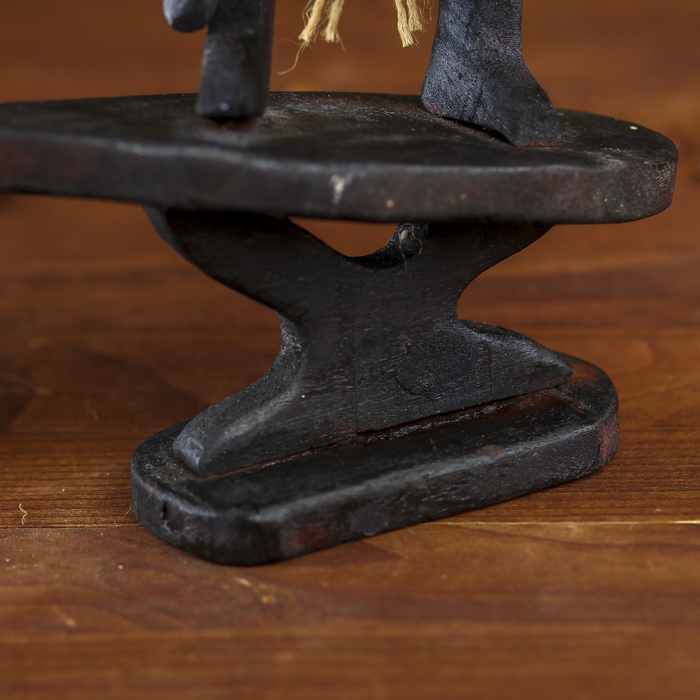 Сувенир "Абориген-серфингист"