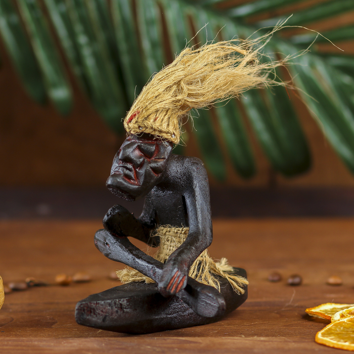 Сувенир "Абориген на байдарке"