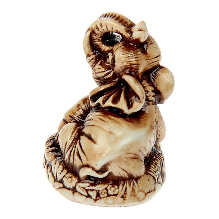 Сувенир "Слон на траве"