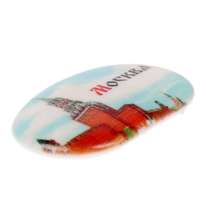 Магнит в форме гальки «Москва»