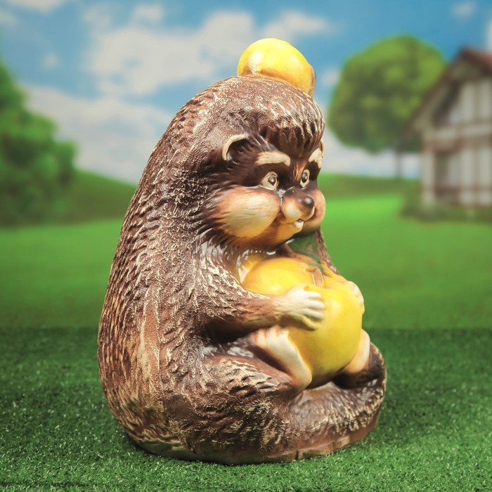 Садовая фигура "Ёж с яблоками" шамот