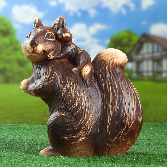 Садовая фигура "Белка" шамот