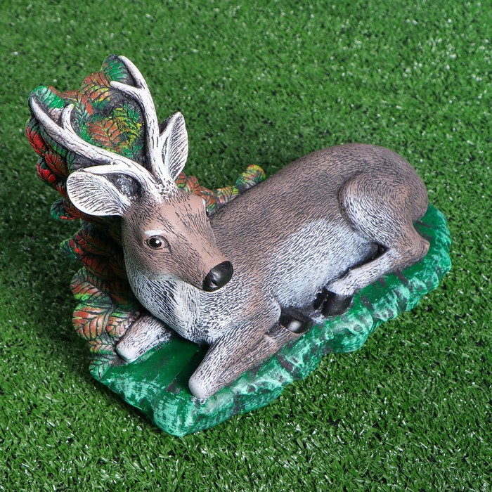Садовая фигура "Олень"