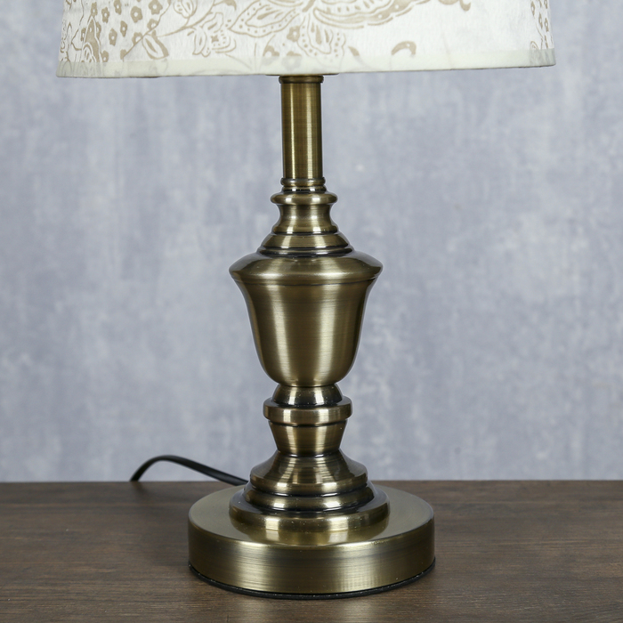 Лампа настольная "Бабочки в цветах" под бронзу