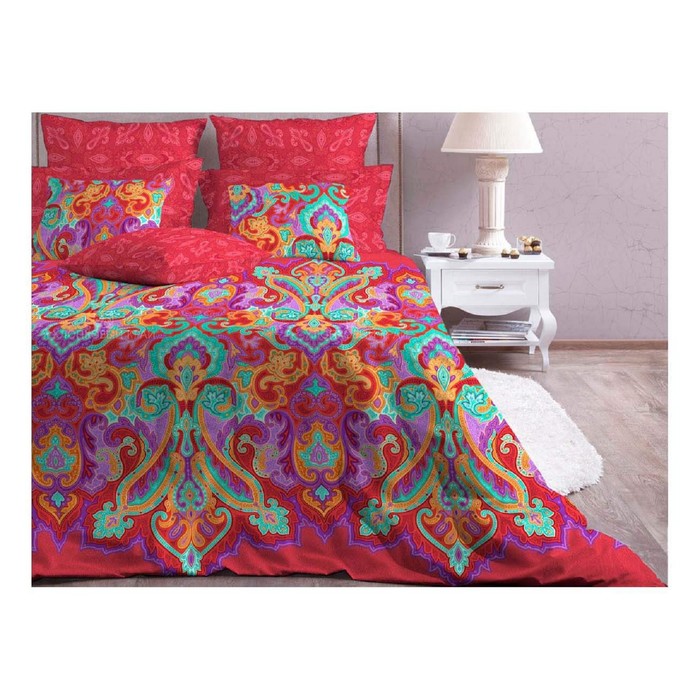 Постельное бельё "Маниса малина/4" 1,5сп., размер 156х220, 140х205, 70х70-2 шт., 142 г/м2