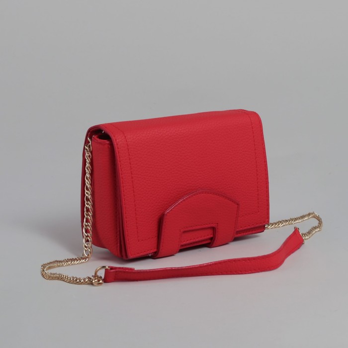 Сумка женская на клапане, 3 отдела, длинная цепочка, красный