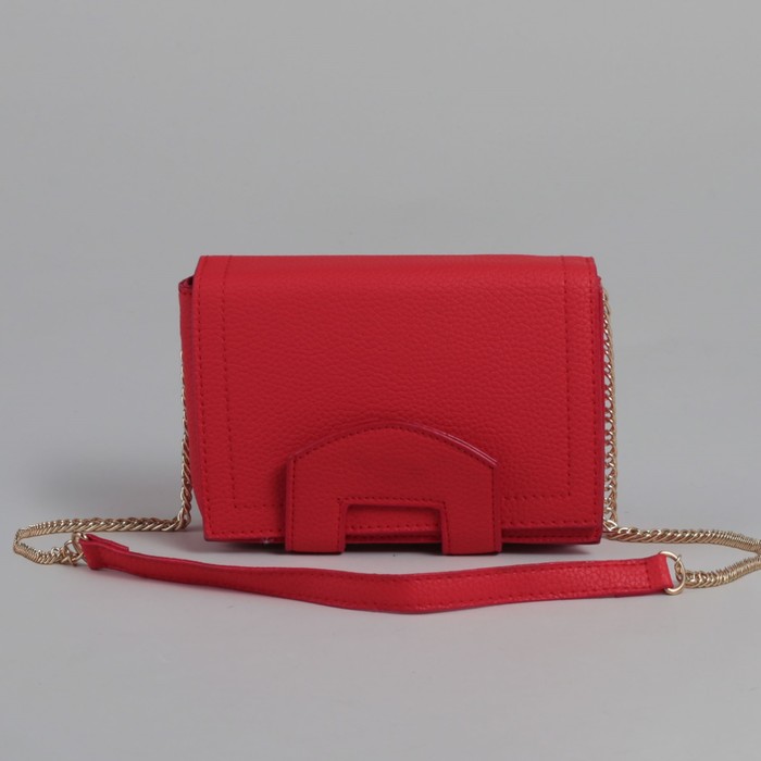 Сумка женская на клапане, 3 отдела, длинная цепочка, красный