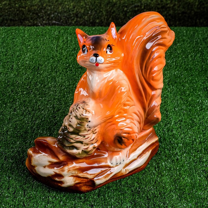 Садовая фигура "Белка"