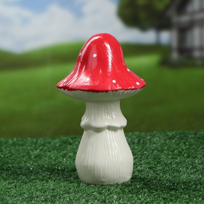 Садовая фигура "Мухомор" средний