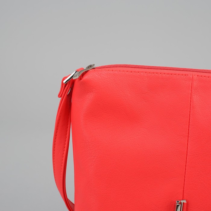 Сумка женская на молнии, 1 отдел, 1 наружный карман, длинный ремень, цвет коралловый