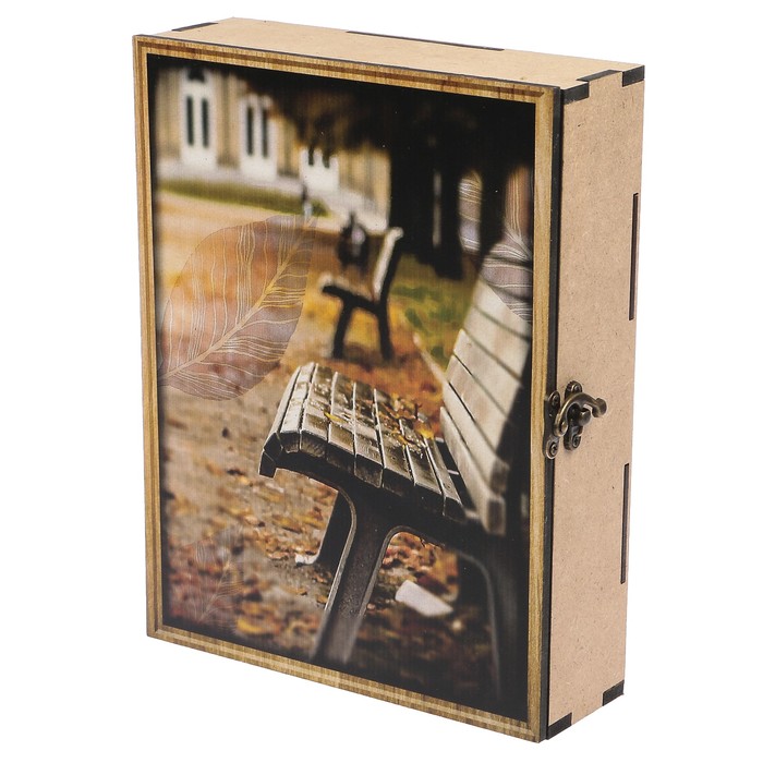 Ключница "Скамья" 20х25х6 см