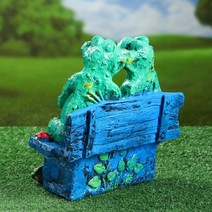 Садовая фигура "Лягушка на лавке", микс