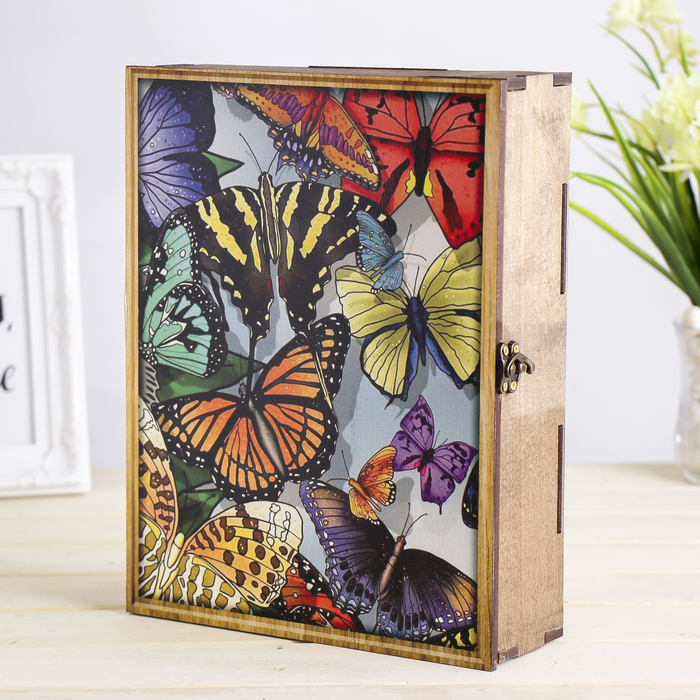 Ключница "Бабочки"