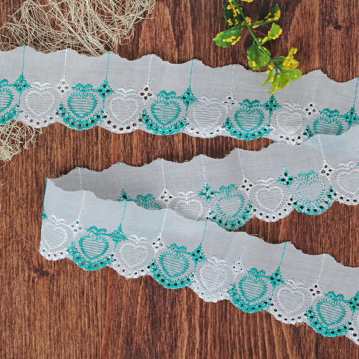 Кружево "Шитьё", ширина 50мм, 14±1м, цвет бело-изумрудный