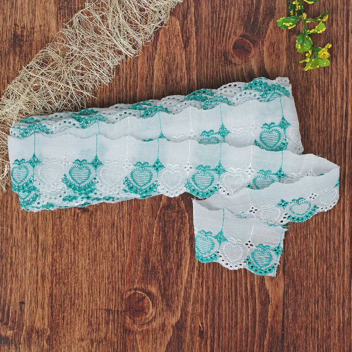 Кружево "Шитьё", ширина 50мм, 14±1м, цвет бело-изумрудный
