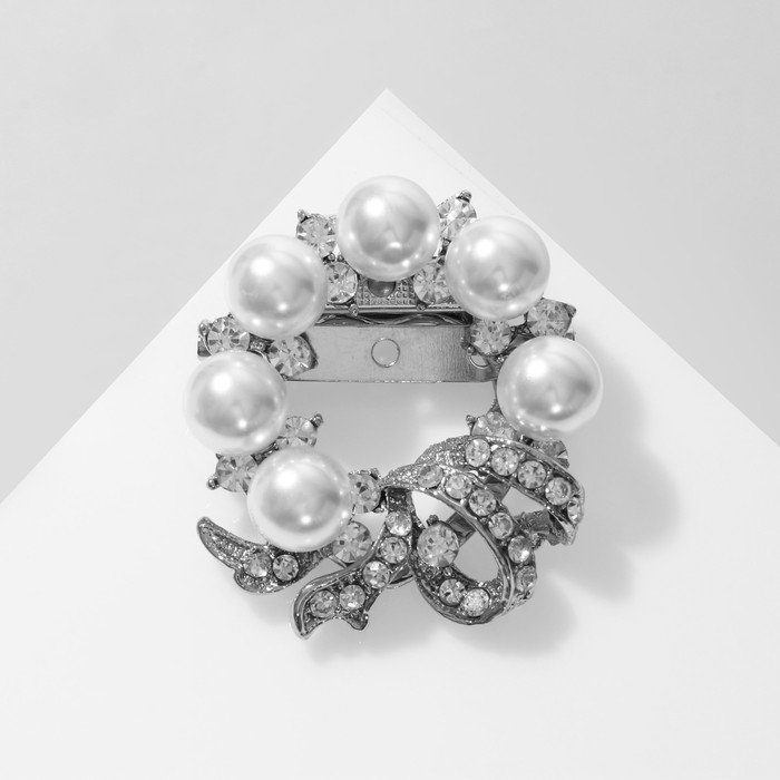 Зажим для платка "Жемчужный бант", цвет белый в серебре