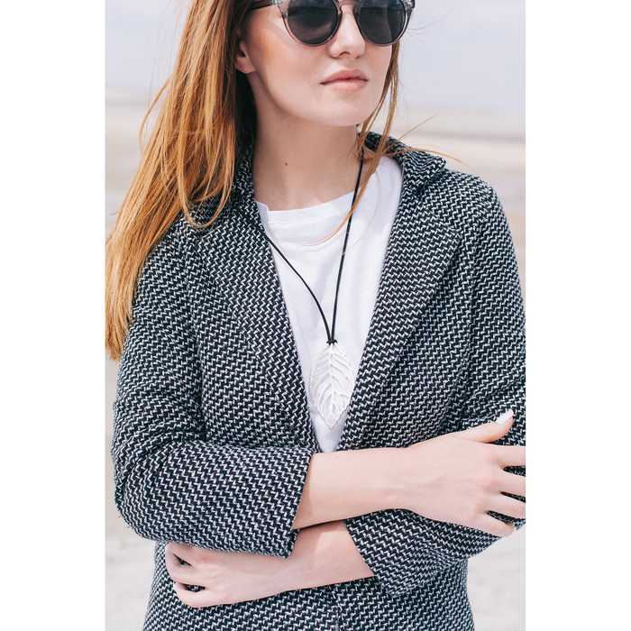 Кулон "Лист" ажур, цвет чёрно-серебряный, 80см