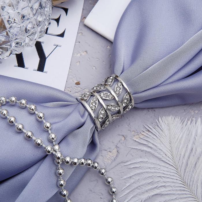 Муфта для платка "Ажур", листья, цвет белый в серебре