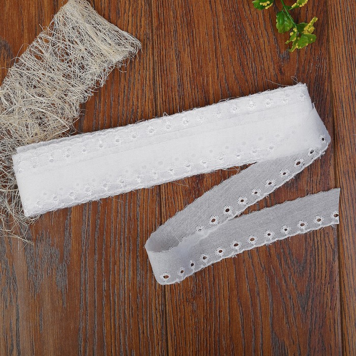 Кружево "Шитьё", ширина 30мм, 14±1м, цвет белый