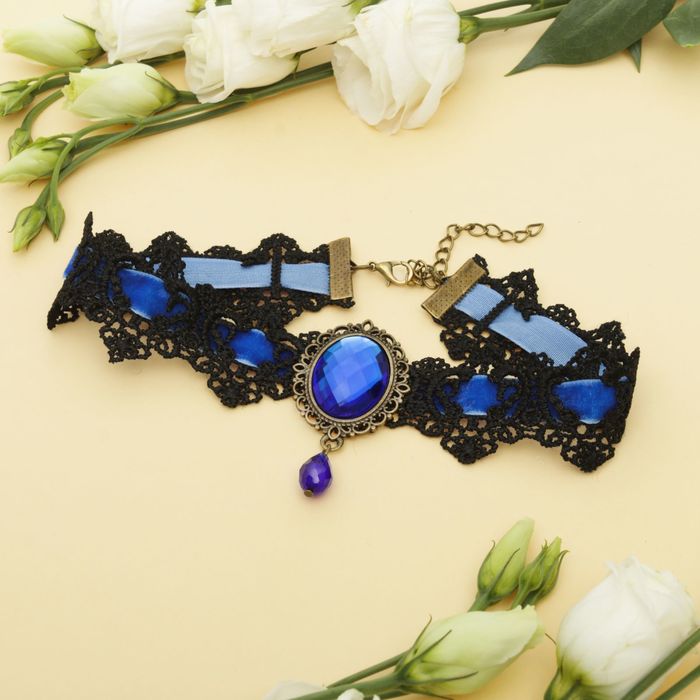 Чокер "Александрия" кружево, цвет ярко-синий в чернёном золоте