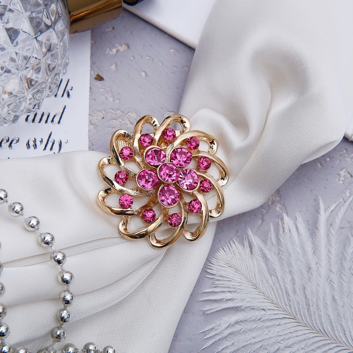 Зажим для платка "Цветок", волна, цвет розовый в золоте