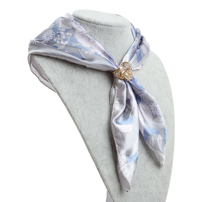 Кольцо для платка "Трио", цвет белый в золоте