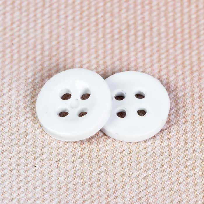 Пуговица, 4 прокола,11мм цвет белый