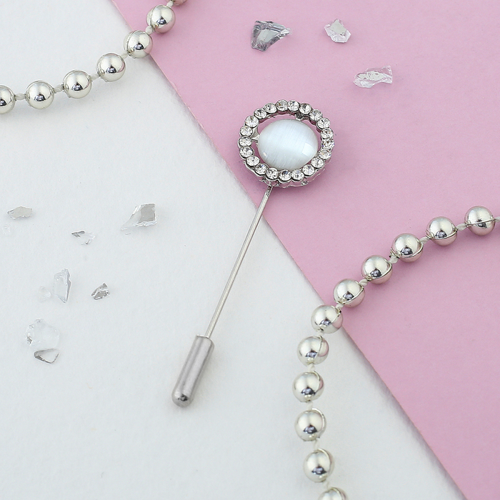 Булавка "Классика", цвет белый в серебре, 4,3 см