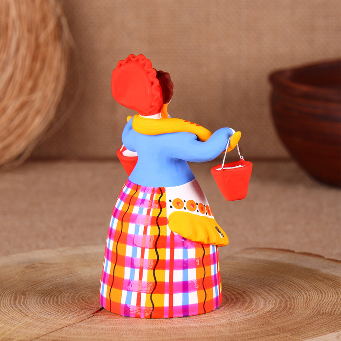 Дымковская игрушка "Барыня - водоноска" 14 см микс