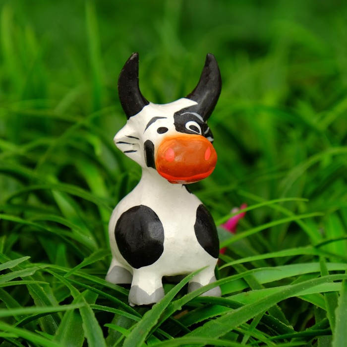 Сувенир "Корова Милка любопытная"