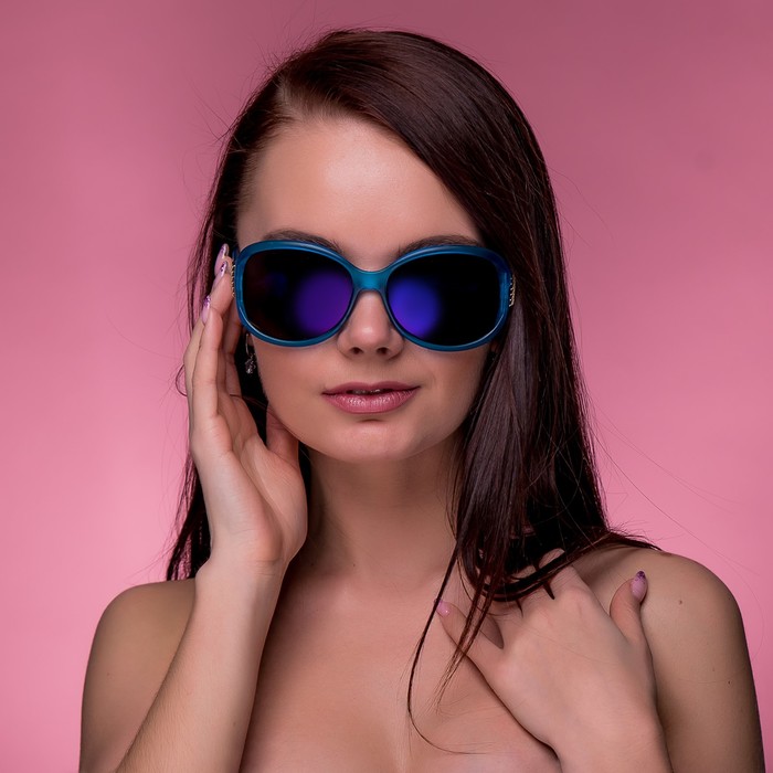 Женские фиолетовые очки. Солнечные очки. Солнечные очки фиолетовые. Фиолетовые солнцезащитные очки. Синие очки.