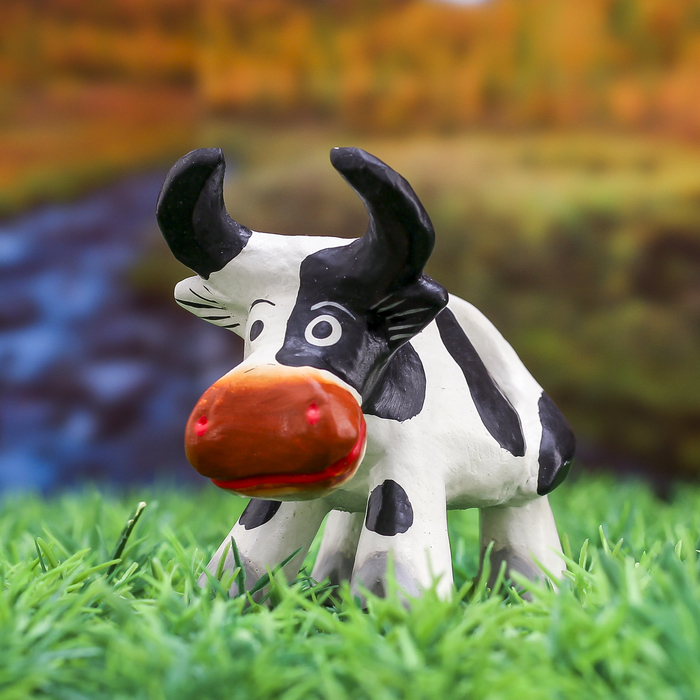 Сувенир "Бычок Рома"