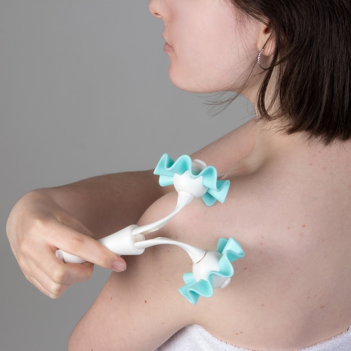 Массажёр универсальный "Два цветочка", цвет МИКС