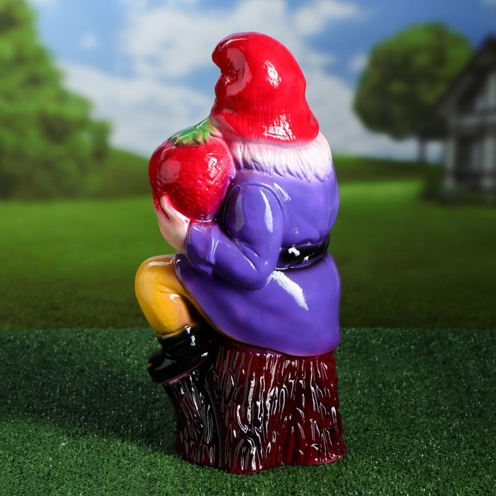 Садовая фигура "Гном клубничка", микс, 41 см