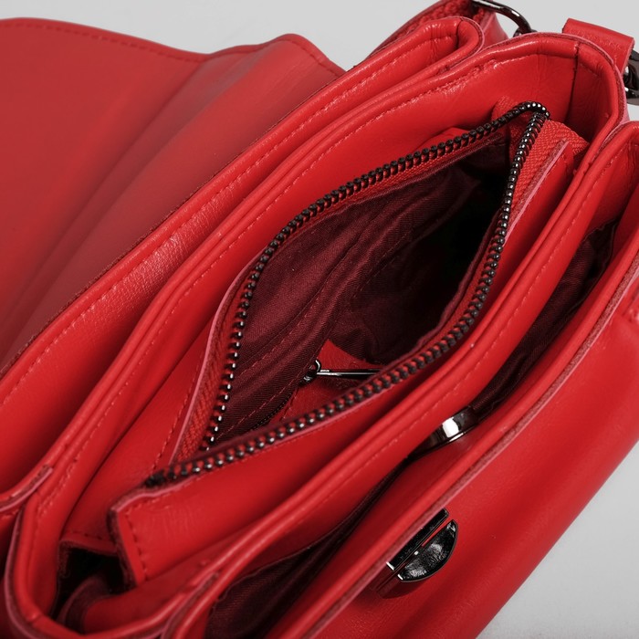 Сумка женская на клапане, 3 отдела, 1 наружный карман, длинный ремень, красная