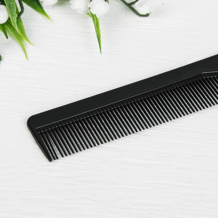 Расчёска с металлическим хвостиком, цвет чёрный