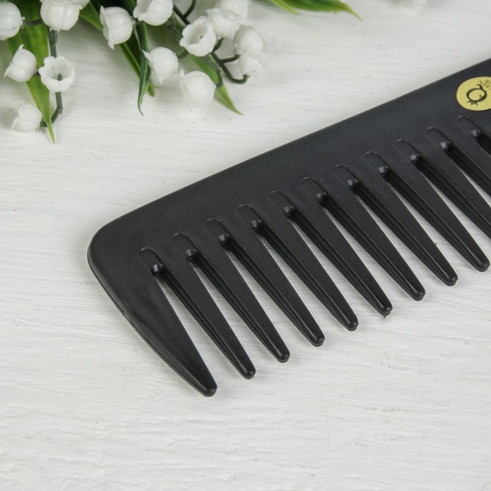 Расчёска-гребень с крючком, цвет чёрный