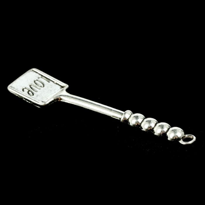 Сувенир кошельковый "Лопатка с надписью love"