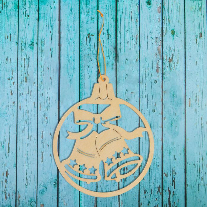 Подвеска резная под роспись "Колокольчики"