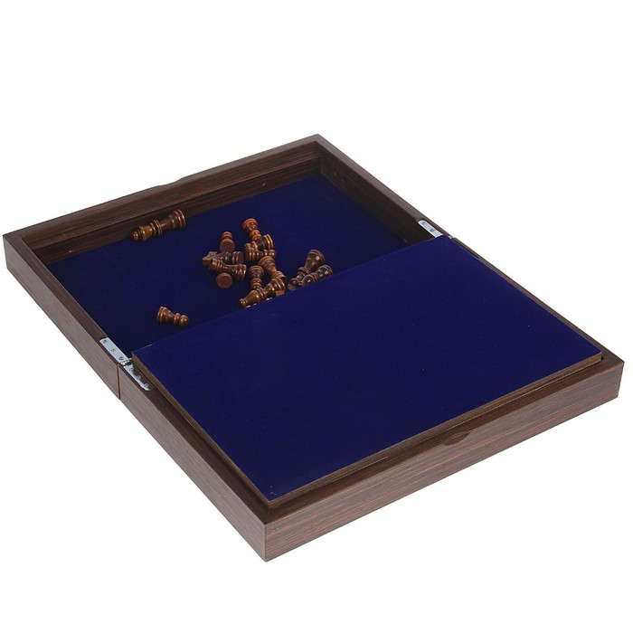 Шахматы подарочные в раздвижном деревянном кейсе, поле 22 × 22 см, УЦЕНКА (пятно на поле)