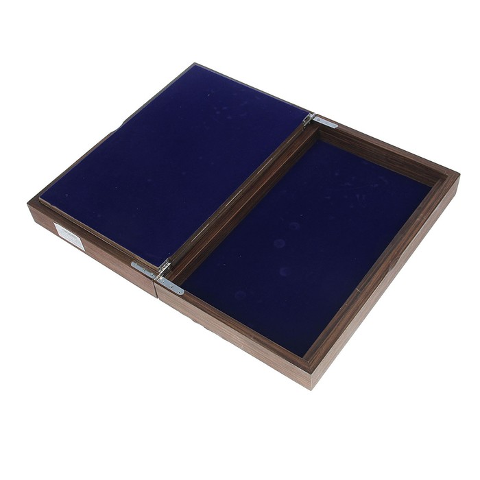 Шахматы подарочные в раздвижном деревянном кейсе, поле 22 × 22 см, УЦЕНКА (пятно на поле)