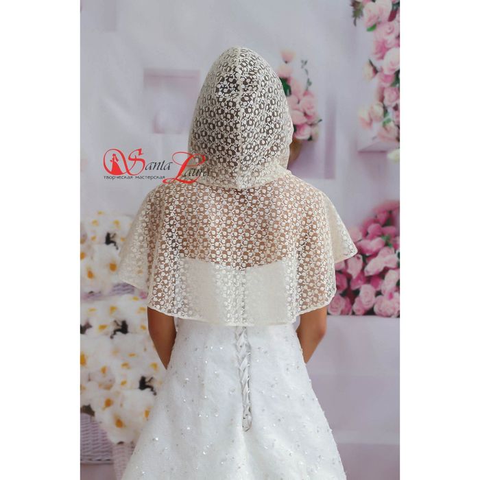Болеро-накидка кружевная с капюшоном кремовая